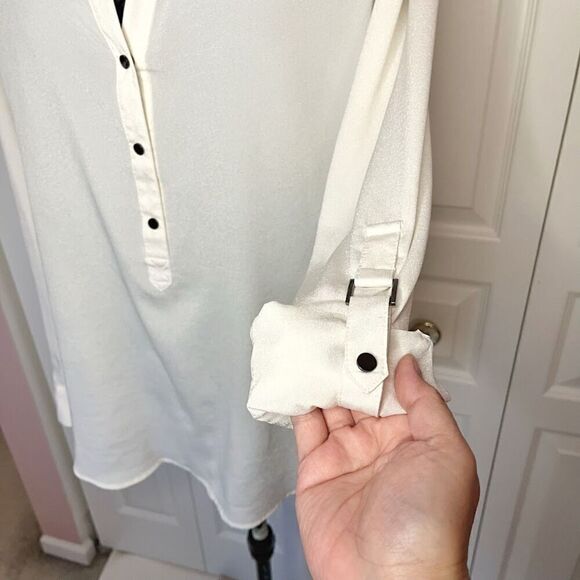 Adrianna Papell XL Cream Split V Neck Button Long Sleeve Unlined Career Blouse - Picture 9 of 15